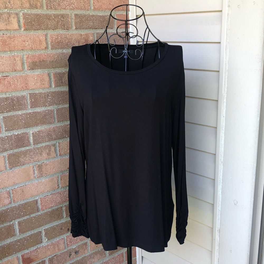 Alfani scoop neck luxe tee in black